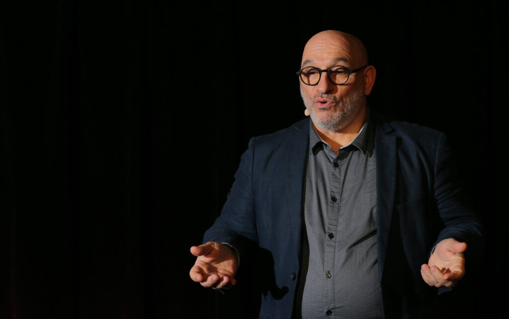 CONFERENCE STEPHANE YAICH CHASSEUR DE STRESS STEPHANE YAICH OPTIMISME GESTION DU STRESS santé mentale