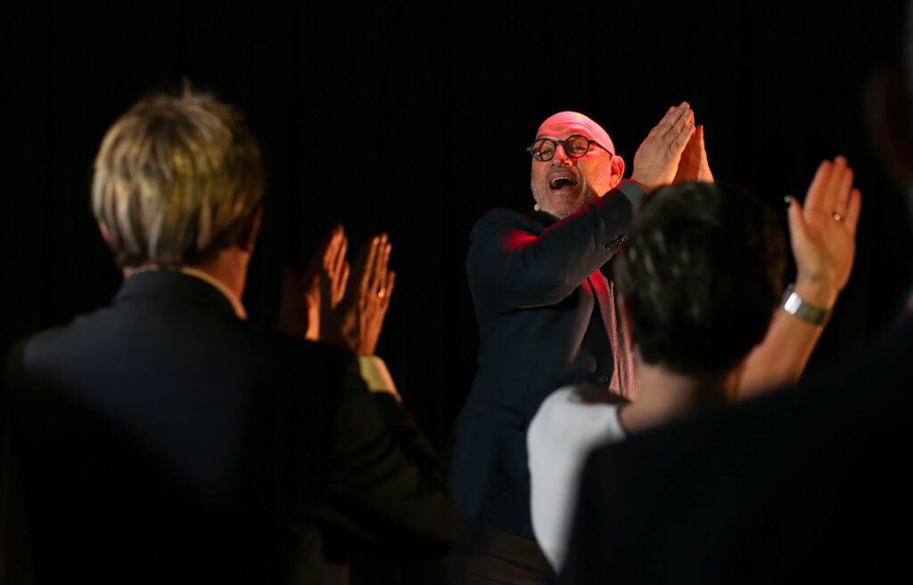 CONFERENCE STEPHANE YAICH CHASSEUR DE STRESS STEPHANE YAICH OPTIMISME GESTION DU STRESS santé mentale